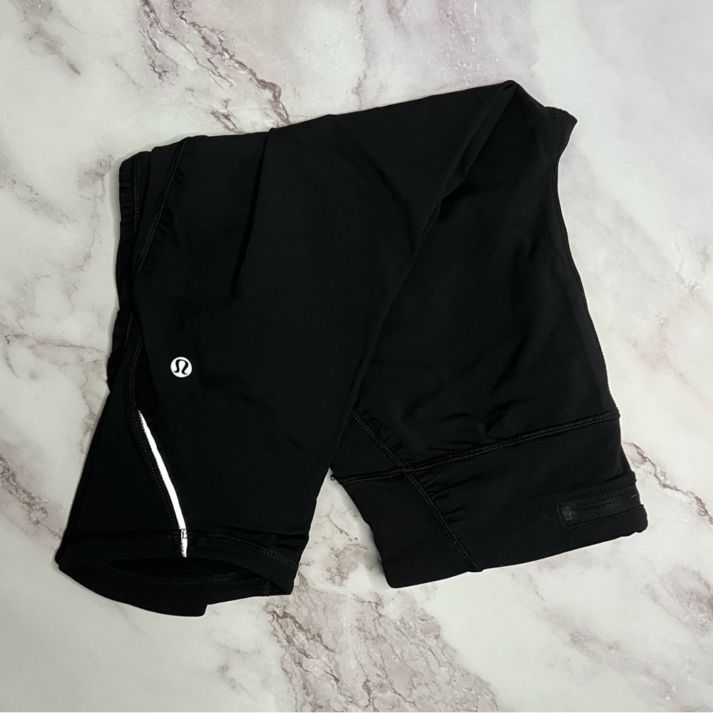 lululemon Black Ruffle Cropped Legging
